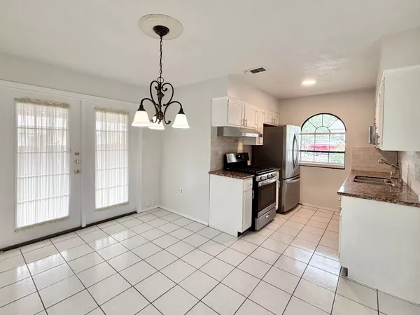 4 bedrooms apartment for rent in Inner West Side - West SATX, San Antonio