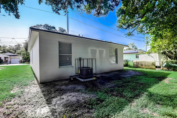 Coliving in Live Oaks Square - East Tampa, Tampa