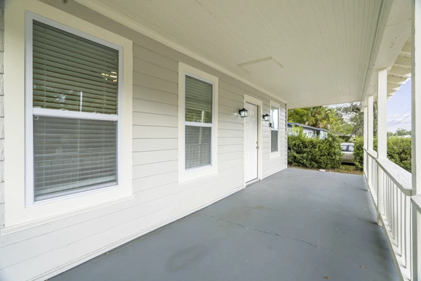 Coliving in Live Oaks Square - East Tampa, Tampa