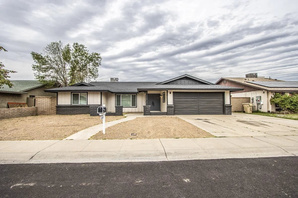 Coliving in Glendale - NW Valley, Phoenix