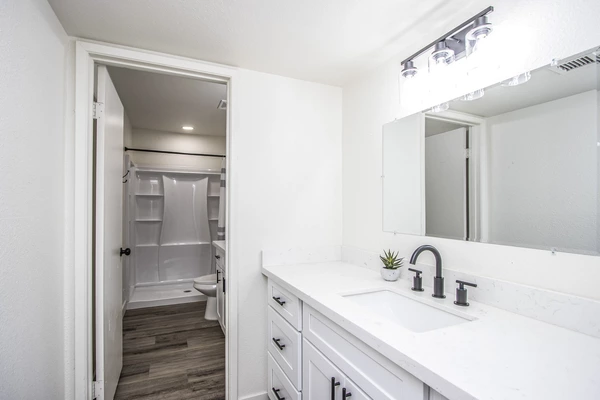 Coliving in Glendale - NW Valley, Phoenix