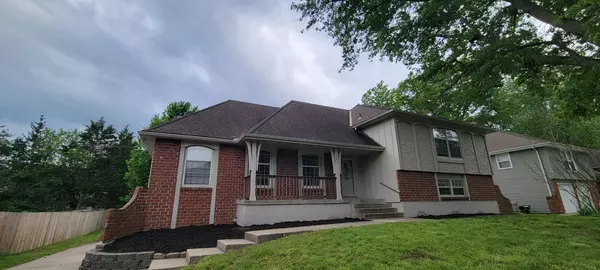 Coliving in Blue Springs - Outer KCMO, Kansas City