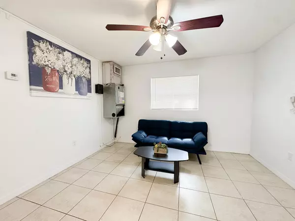 Coliving in University - North Tampa, Tampa