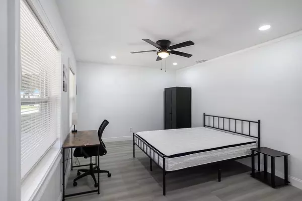 Coliving in Brandon - East Tampa, Tampa