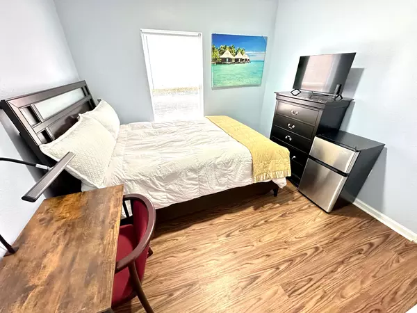 Coliving in Baymeadows - Southside, Jacksonville