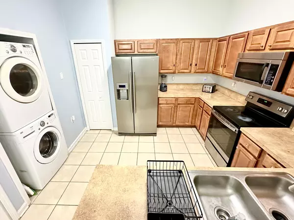 Coliving in Baymeadows - Southside, Jacksonville