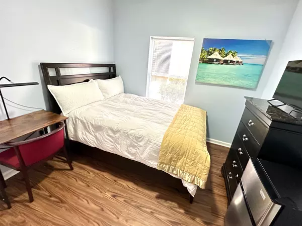 Coliving in Baymeadows - Southside, Jacksonville