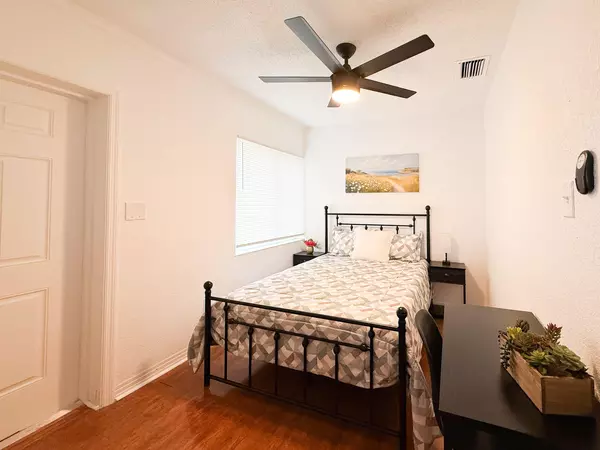 Coliving in Forest Hills Tampa - North Tampa, Tampa