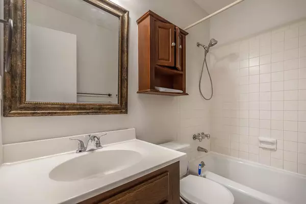 Coliving in Olathe - Outer KCK, Kansas City