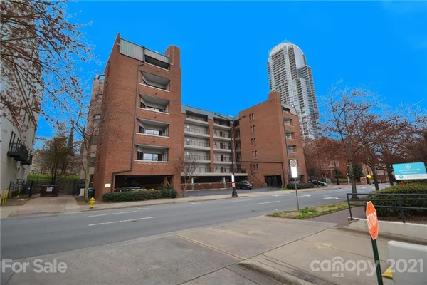 Coliving in Sunset Road - North Charlotte, Charlotte