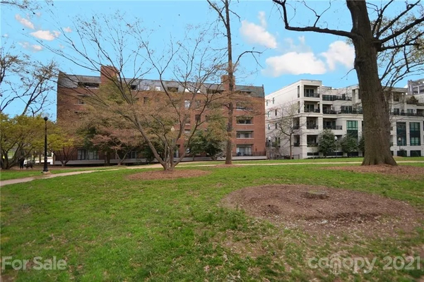 Coliving in Sunset Road - North Charlotte, Charlotte