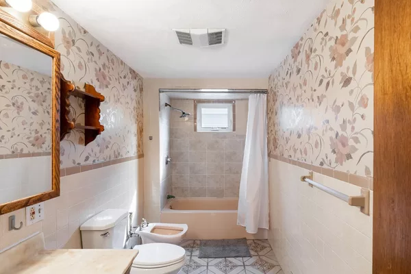 Coliving in Davis Square - Somerville, Boston