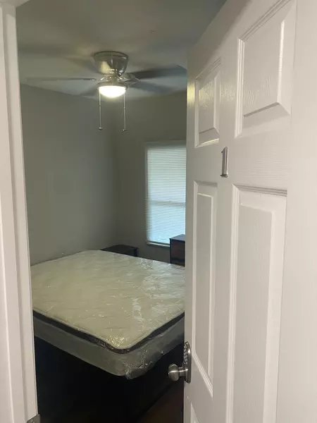 Coliving in Sulphur Springs - North Tampa, Tampa