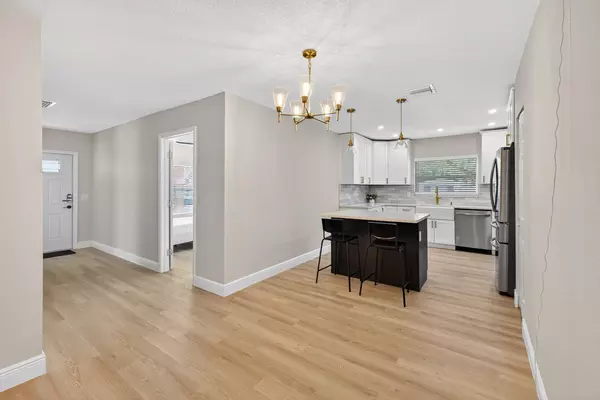 Coliving in Ybor City - Central Tampa, Tampa