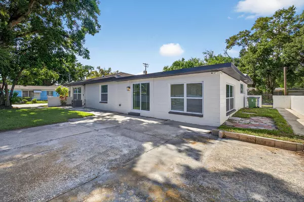 Coliving in Ybor City - Central Tampa, Tampa