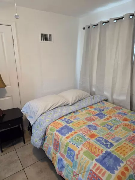 Coliving in Pine Hills - West Orlando, Orlando