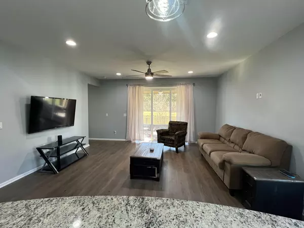 Coliving in Cedar Hills - Westside, Jacksonville