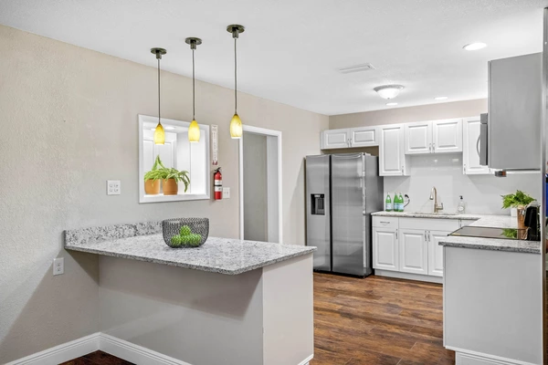 Coliving in Ybor City - Central Tampa, Tampa