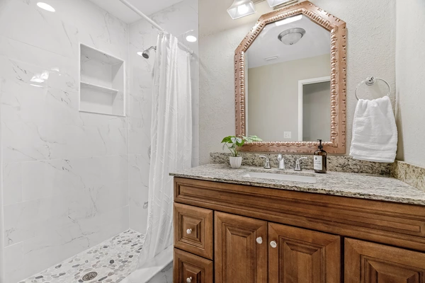 Coliving in Ybor City - Central Tampa, Tampa