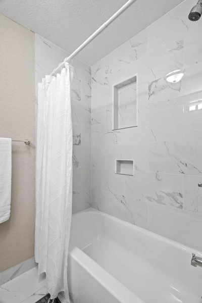 Coliving in Ybor City - Central Tampa, Tampa