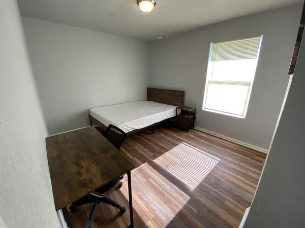 Coliving in Foxtown East - KCMO, Kansas City