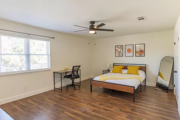 Coliving in Irving - Sw Dallas, Dallas