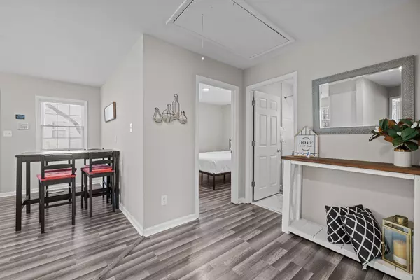 Coliving in Hillsborough - Outer Triangle, Raleigh