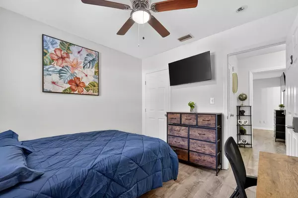 Coliving in Grant Park Tampa - East Tampa, Tampa