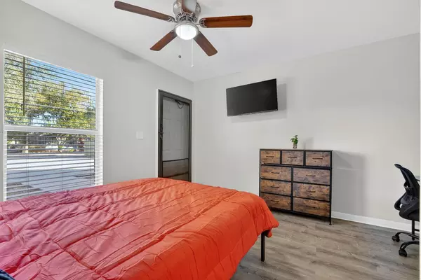 Coliving in Grant Park Tampa - East Tampa, Tampa