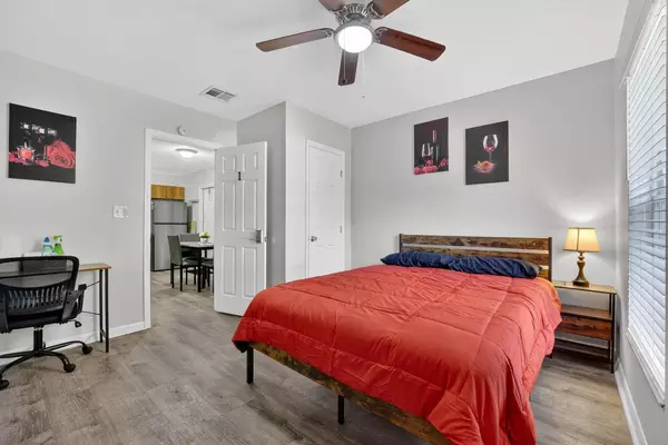 Coliving in Grant Park Tampa - East Tampa, Tampa