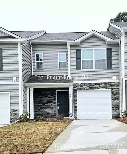 3 bedrooms apartment for rent in Mineral Springs / Rumble Road - North Charlotte, Charlotte