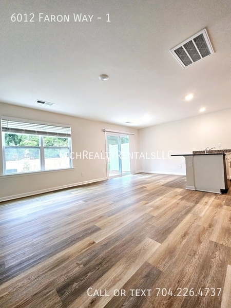 3 bedrooms apartment for rent in Mineral Springs / Rumble Road - North Charlotte, Charlotte