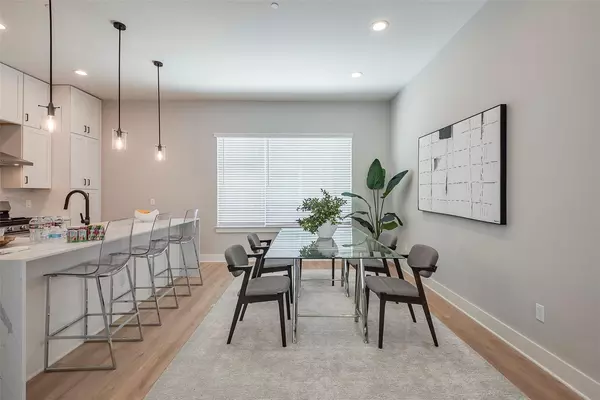 3 bedrooms apartment for rent in Old East Dallas - Ne Dallas, Dallas