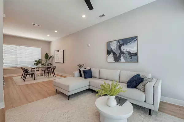 3 bedrooms apartment for rent in Old East Dallas - Ne Dallas, Dallas