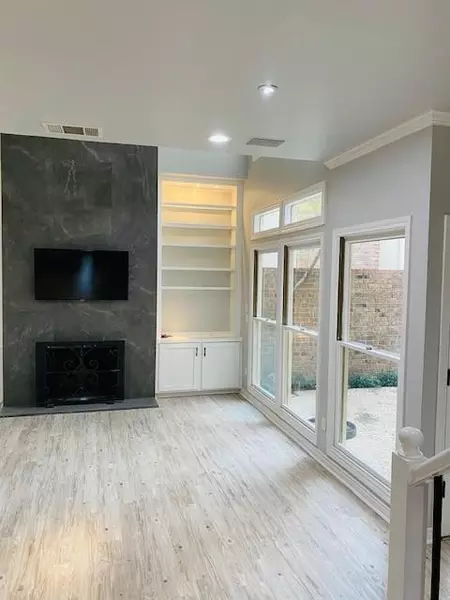 2 bedrooms apartment for rent in Greenway Park - Nw Dallas, Dallas