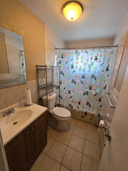 Coliving in Oakland Park - Broward County, Miami