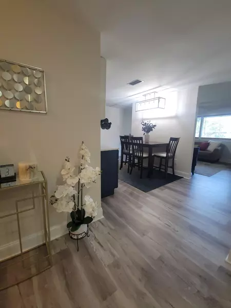 Coliving in Cedar Hills - Westside, Jacksonville