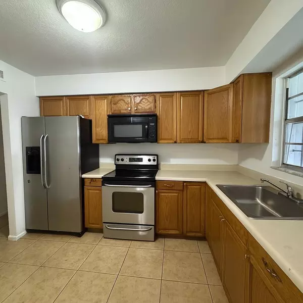 Coliving in Holden Heights - Central Orlando, Orlando