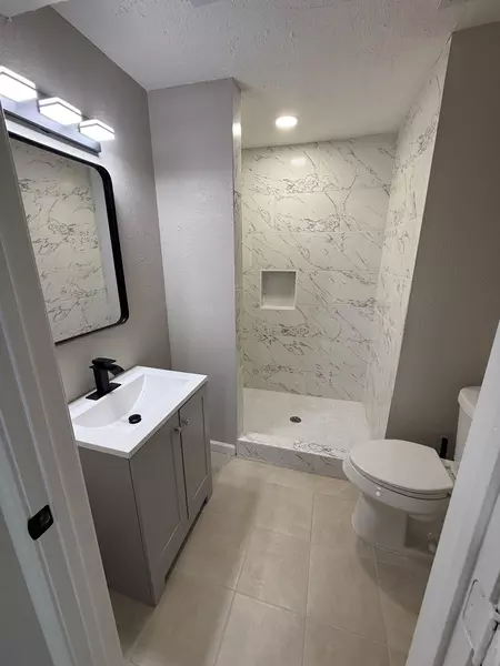 Coliving in Acres Home - Nw Houston, Houston