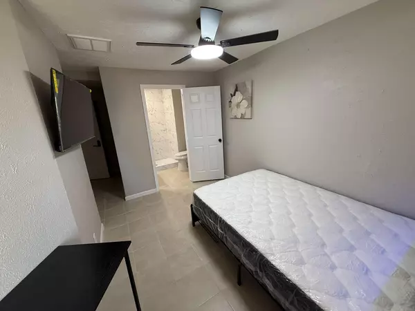 Coliving in Acres Home - Nw Houston, Houston