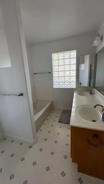 Coliving in Mesa - SE Valley, Phoenix