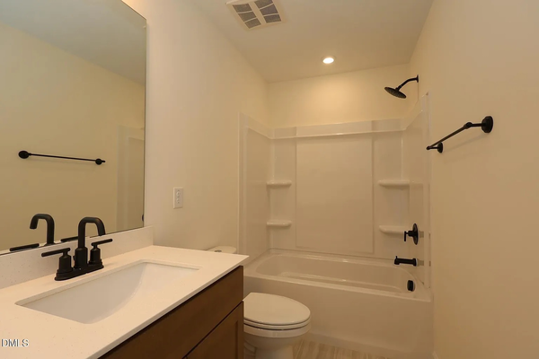 Coliving in Bryson Village - Outer Triangle, Raleigh