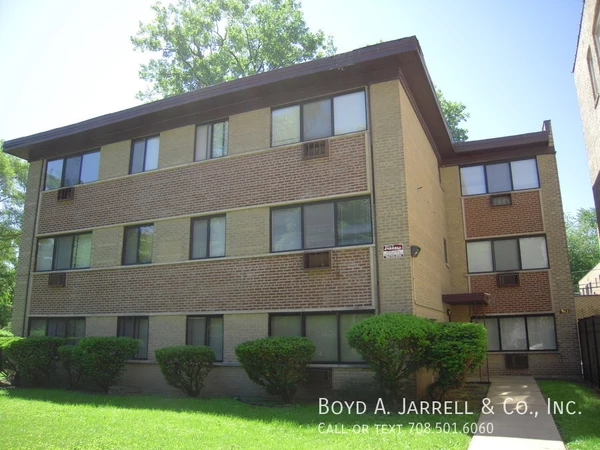 1 bedroom apartment for rent in Chatham - Far Southeast Side, Chicago