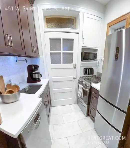 2 bedrooms apartment for rent in Lincoln Park - North Side, Chicago