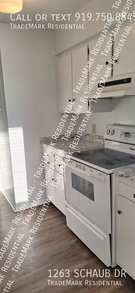 2 bedrooms apartment for rent in Fairmont - Central Raleigh, Raleigh