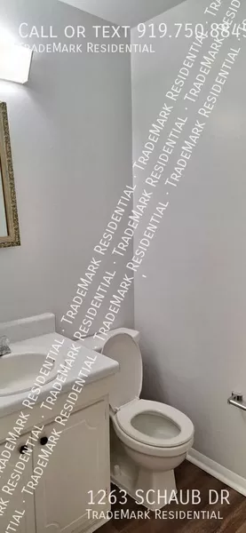 2 bedrooms apartment for rent in Fairmont - Central Raleigh, Raleigh