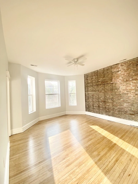 3 bedrooms apartment for rent in South Lawndale - West Side, Chicago