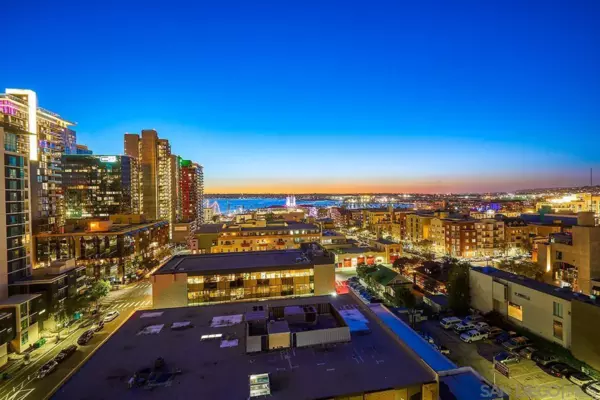 2 bedrooms apartment for rent in Little Italy - Central SD, San Diego