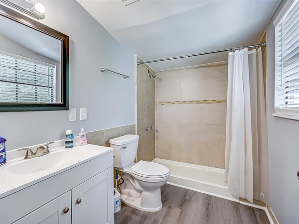 Coliving in Lake Forest - Northside, Jacksonville