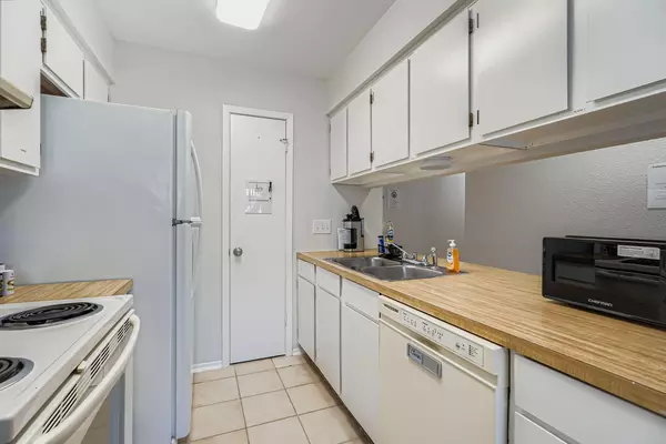 Coliving in Garrison Park - South Austin, Austin